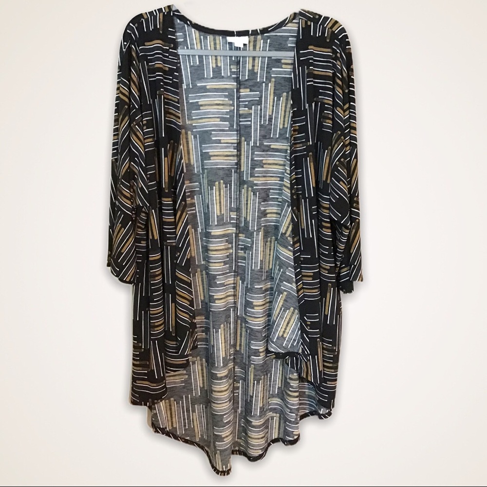 LulaRoe Lindsay kimono L (18-22)